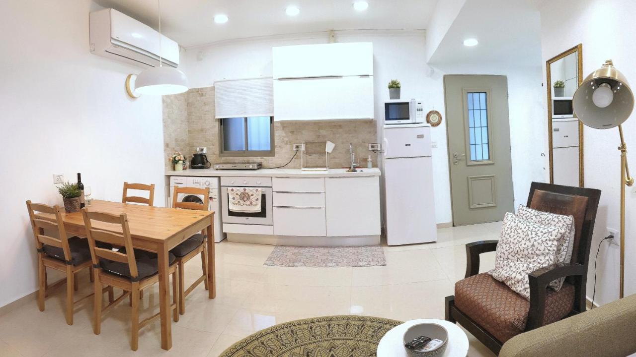 Modern Home In The Heart Of Nachlaot Jerusalem Exterior photo