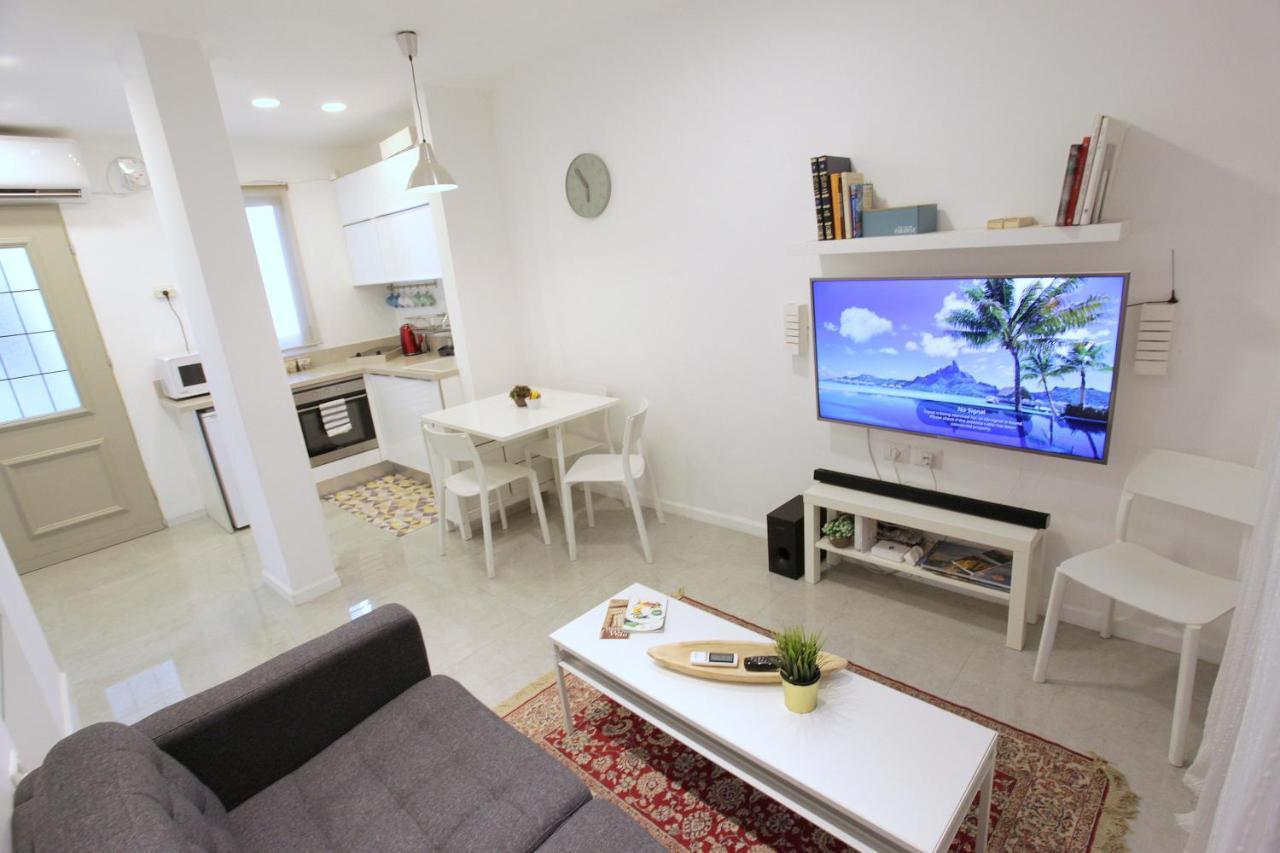 Modern Home In The Heart Of Nachlaot Jerusalem Exterior photo